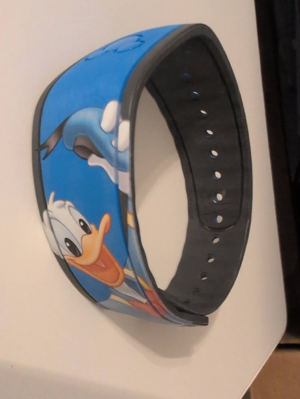 Donald Duck Kids Magic Band-Style Blue Character Wristband